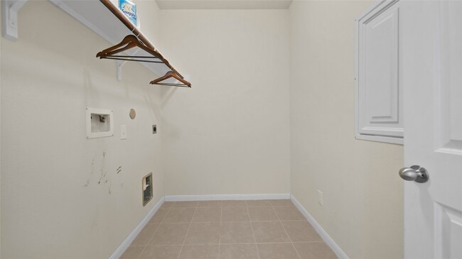 Building Photo - 6439 Brimridge Ln
