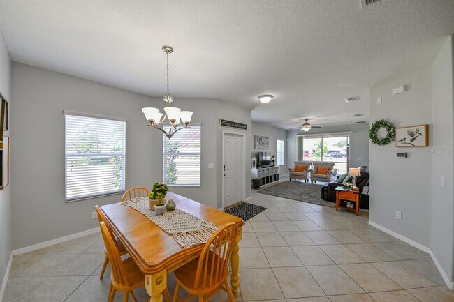 Building Photo - 13529 Crest Lake Dr
