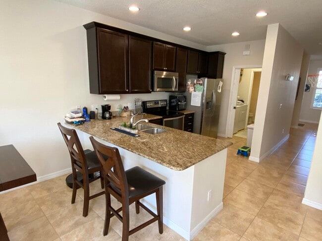 Building Photo - 1370 Turnbridge Dr