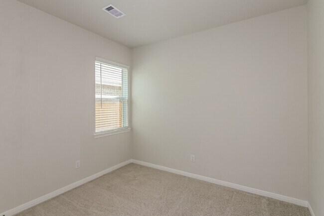 Building Photo - 417 Sunny Highlands Dr