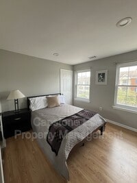 Building Photo - 35 Rutgers Dr