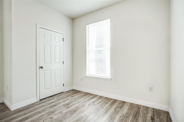 Building Photo - 116 Navajo Dr