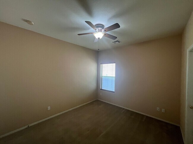 Building Photo - Spacious 3-Bedroom Home in Sought-After Jo...