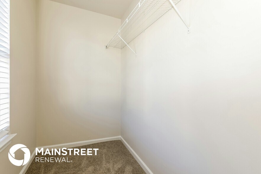 Building Photo - 10057 Tara Glynn Dr