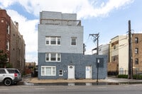 Building Photo - 3216 W Augusta Blvd