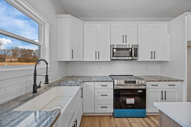 Building Photo - 1020 Gibson Rd