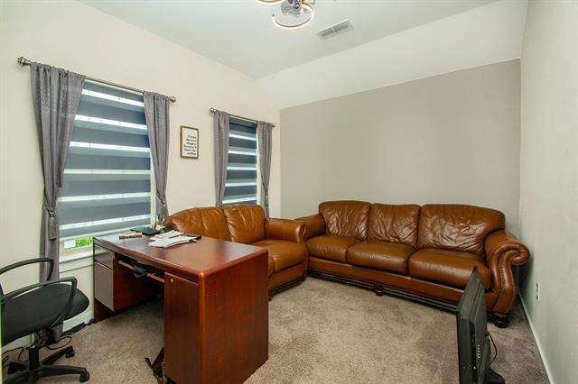 Building Photo - 8625 Glenburne Dr