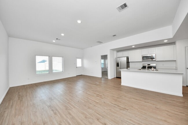 Building Photo - 5139 Sunvalley Bend Dr