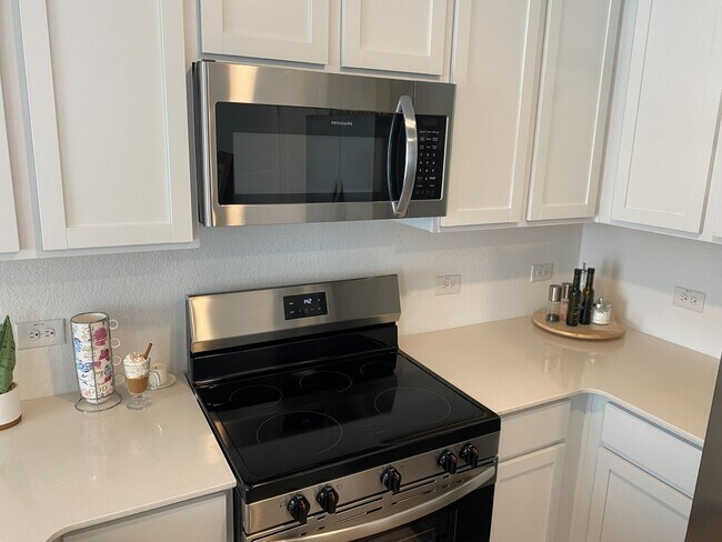 Building Photo - 252 Tugboat Annie Wy