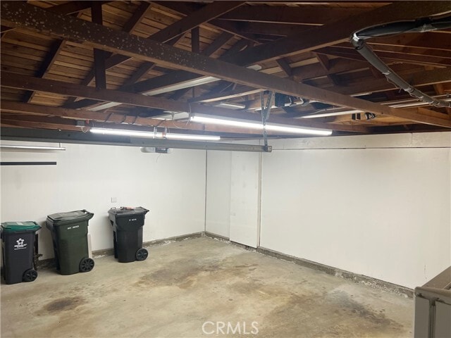 Building Photo - 6516 E Camino Vista