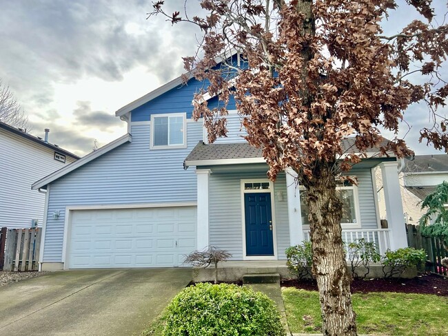 Building Photo - Excellent Location in Fishers Landing near...