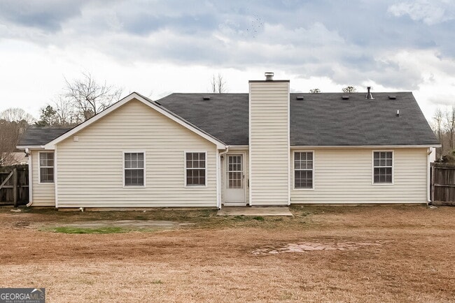 Building Photo - 121 Fern Ct