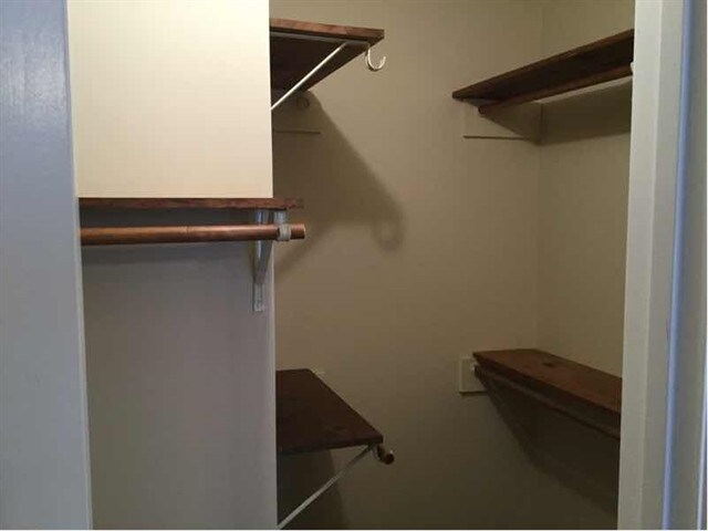 Building Photo - 3664 Stonewall Dr NW