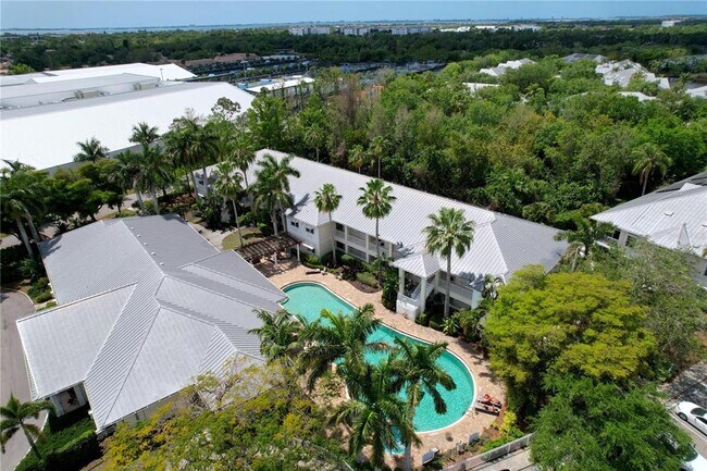 Building Photo - 3803 54th Dr W