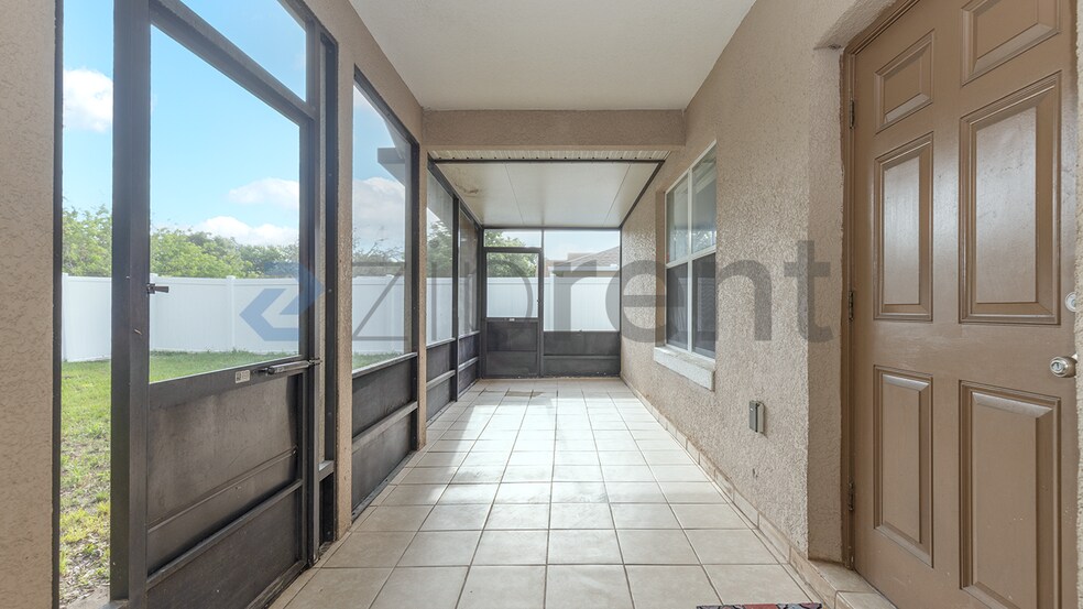 Building Photo - Unit