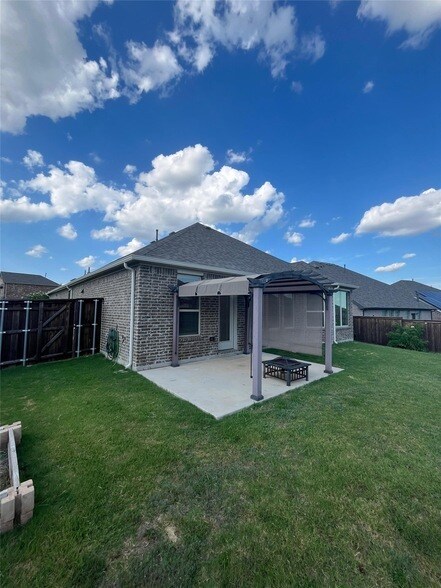 Building Photo - 5491 Blue Quail Dr