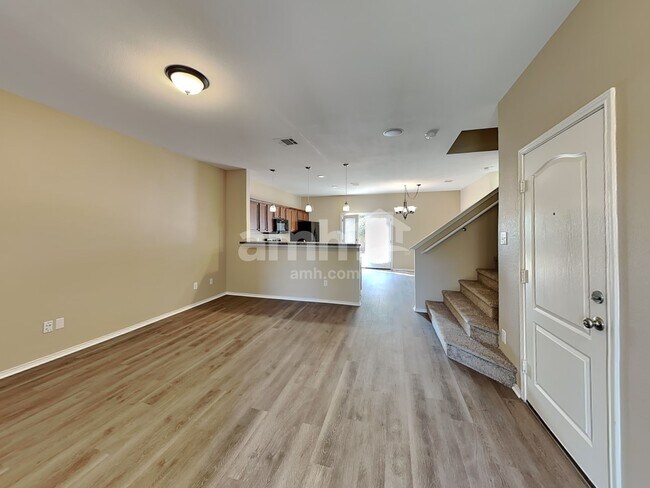 Building Photo - 4020 Hanna Rose Ln