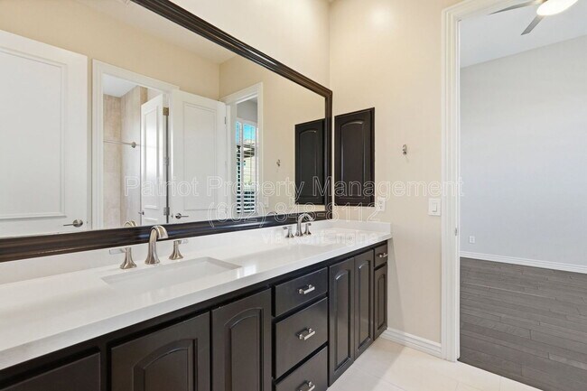 Building Photo - 11047 E Mirasol Cir