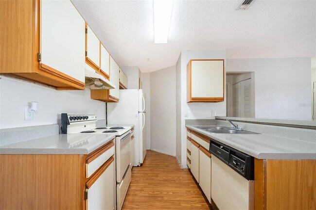 Building Photo - 627 Dory Ln