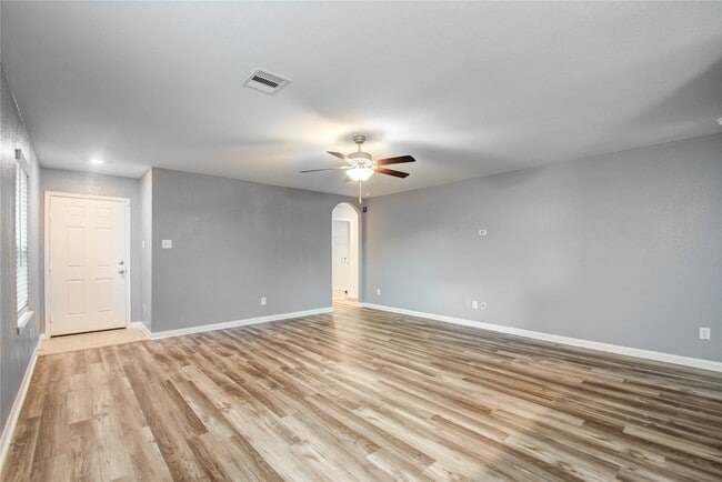 Building Photo - 6222 El Topacio Dr