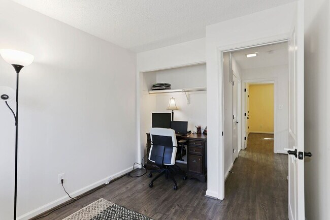 Building Photo - Welcome Home!