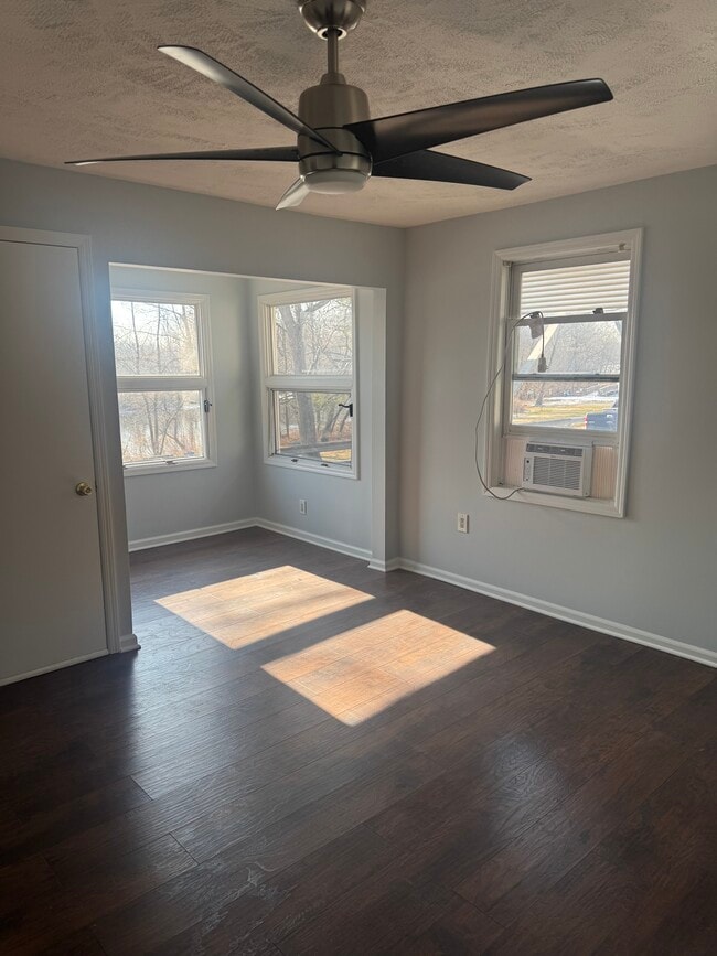 Building Photo - 67 Canal St