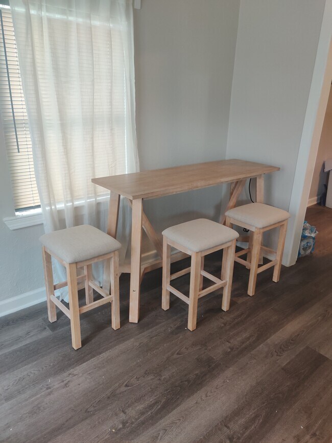 Building Photo - 1538 NE 42nd St