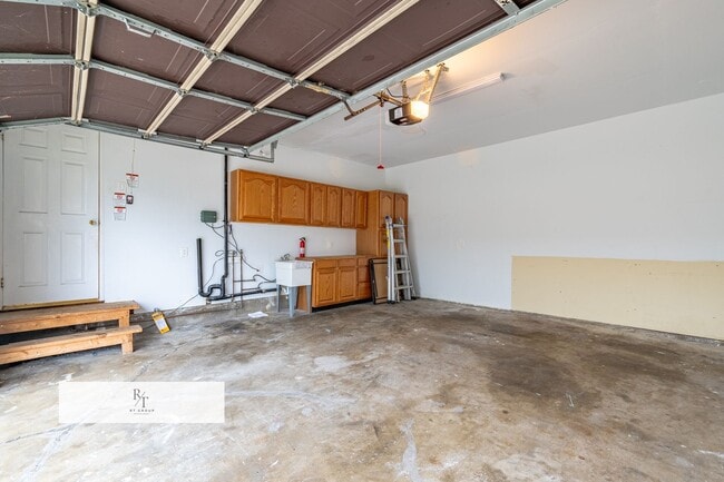 Building Photo - Bright & Spacious Single-Story 4-Bedroom Home in La Mirada – Open Layout