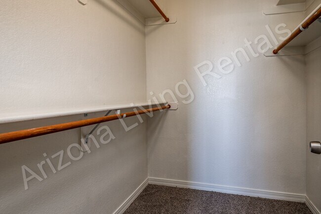 Building Photo - HUALAPAI MOUNTAIN FOOTHILLS HOME