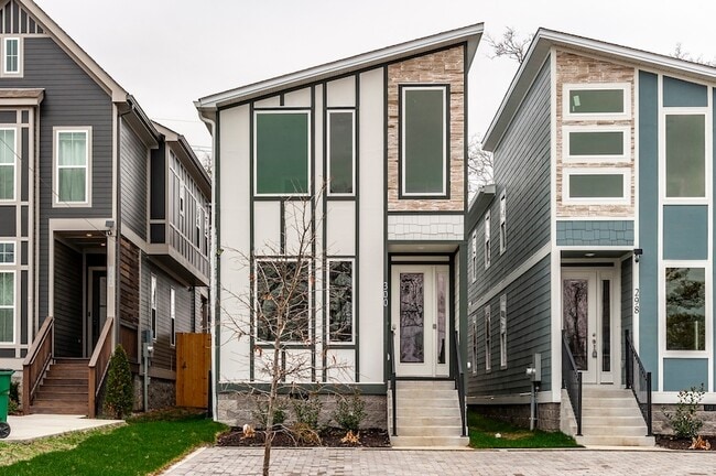 Building Photo - 300 Prince Ave