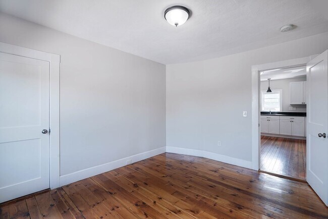 Building Photo - 321 Jefferson Ave