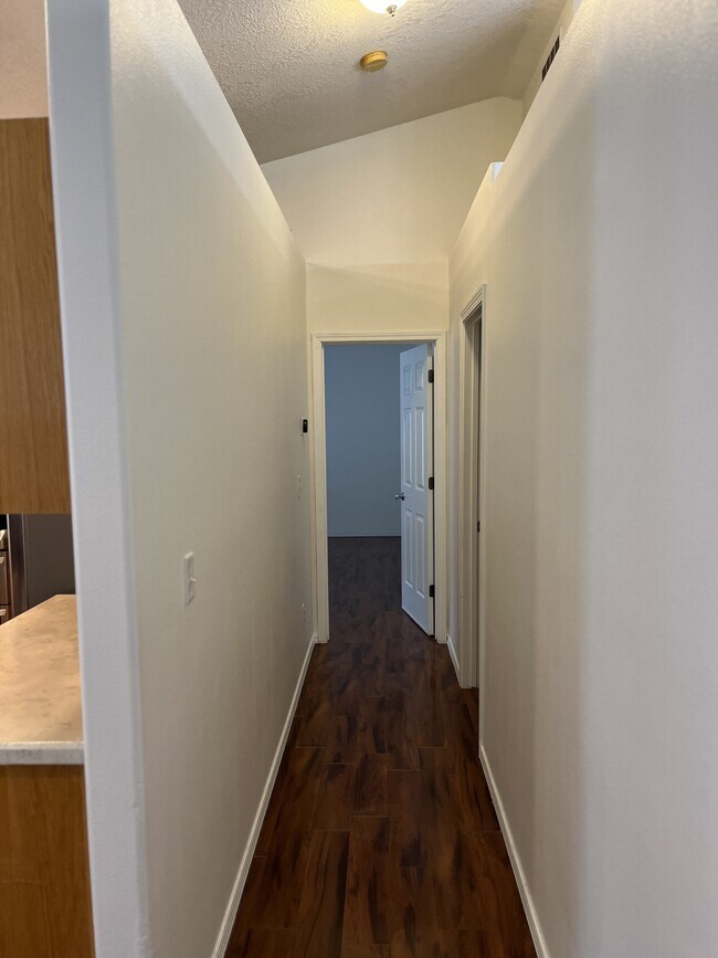 Building Photo - 2134 E Dworshak Dr