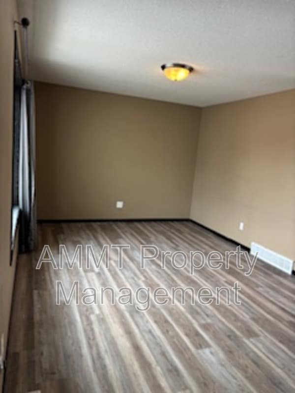 Building Photo - 2114 Probst Ct SW