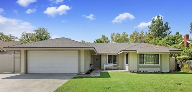 Primary Photo - 11180 Cochran Ave