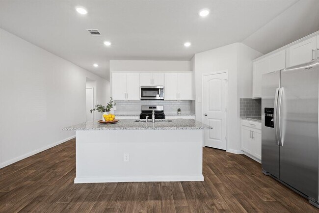 Building Photo - 336 Callado Cir