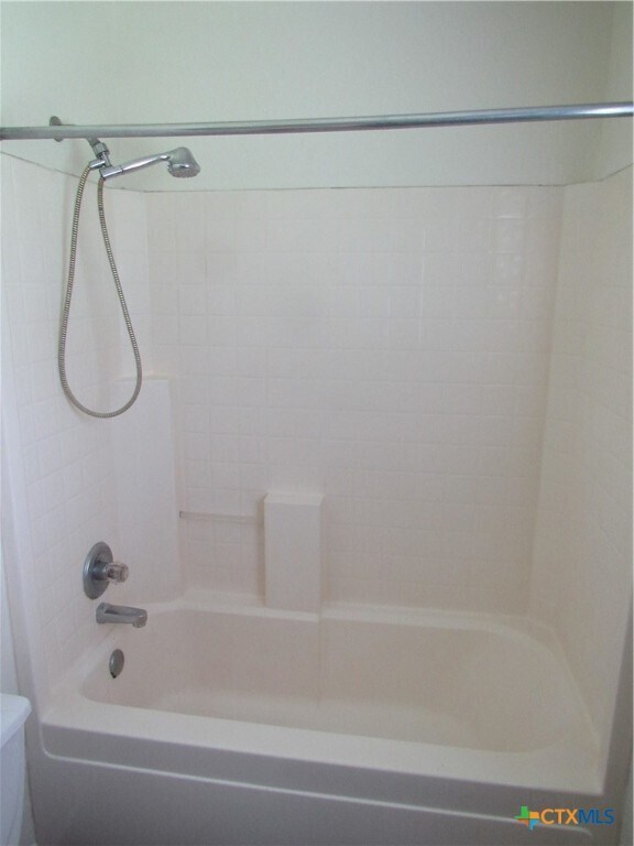 Building Photo - 3903 Hitchrock Dr