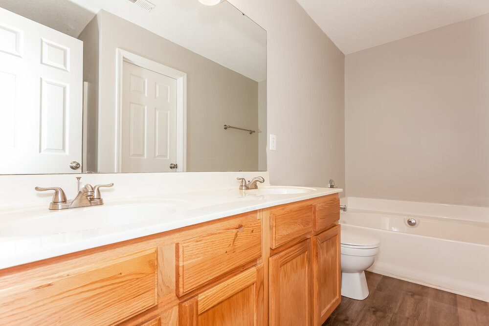 Building Photo - 4941 Hopewood Ln