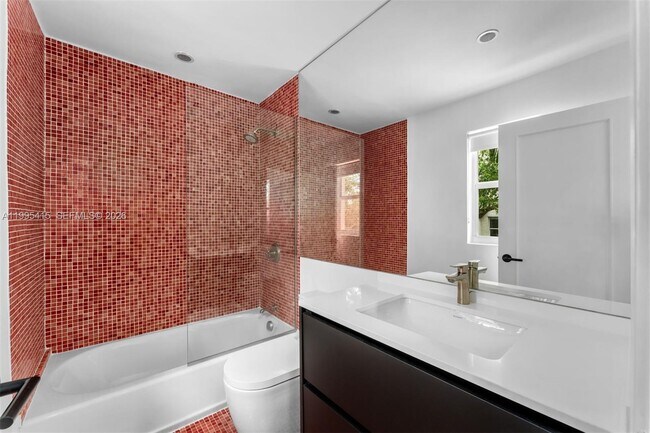 Building Photo - 5812 Alton Rd