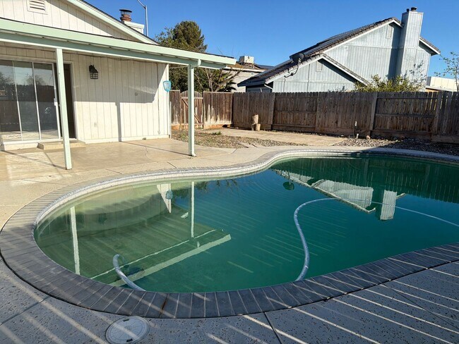 Building Photo - Vogt-1519 St. James