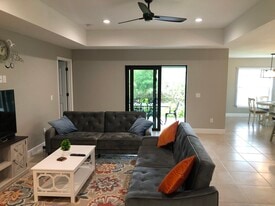 Building Photo - 7169 Regina Dr