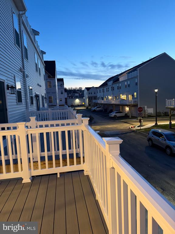 Building Photo - 10 Barbine Wy