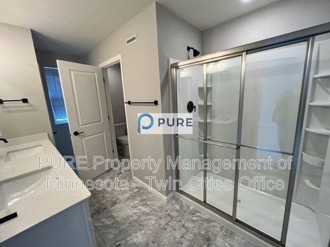 Building Photo - 1159 Farrier Rd