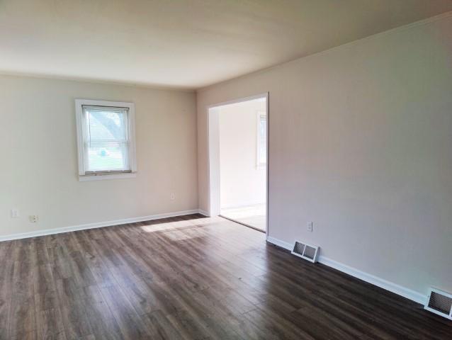 Building Photo - 478 Robbe Ave