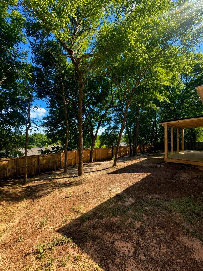 Building Photo - 107 Cabana Way