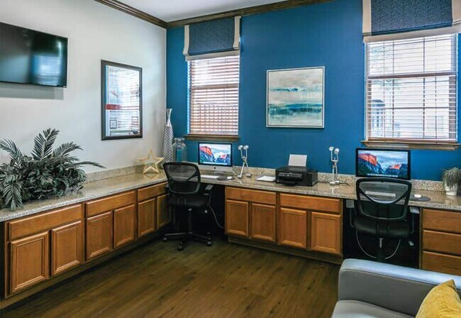 Building Photo - 2 bedroom in Conroe TX 77384