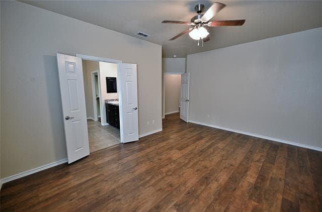 Building Photo - 916 Iona Dr