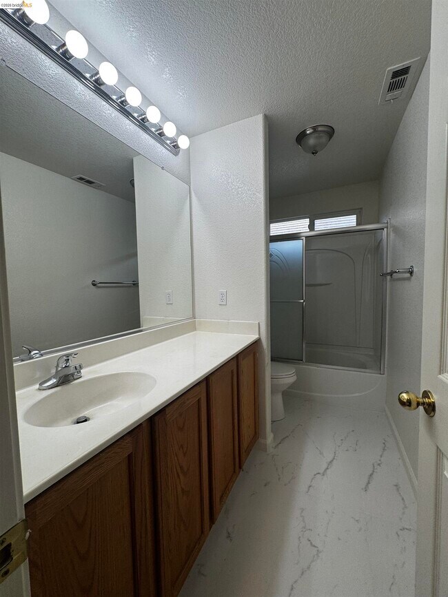 Building Photo - 8224 Shay Cir