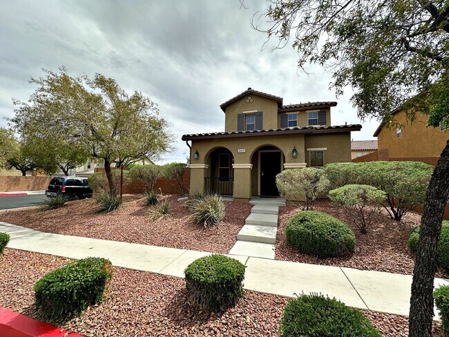 Building Photo - Stylish 3 Bedroom in Providence with Larger Yard on Corner Lot