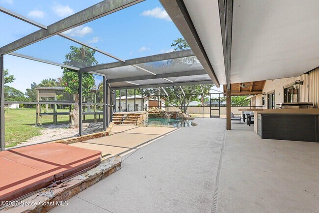 Building Photo - 3200 N Tropical Trail