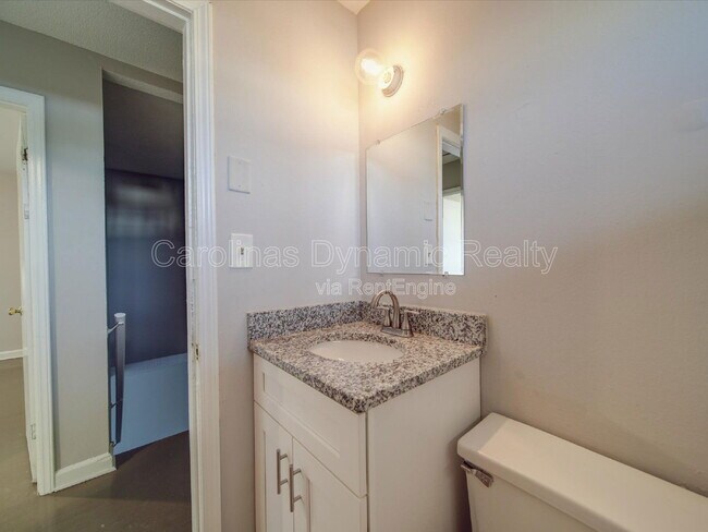 Building Photo - 325 S Gardner Ave